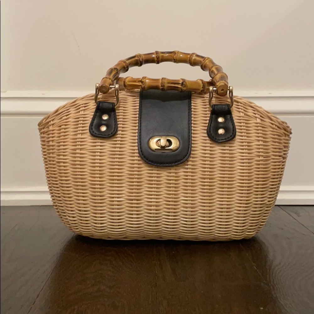Small wicker bag